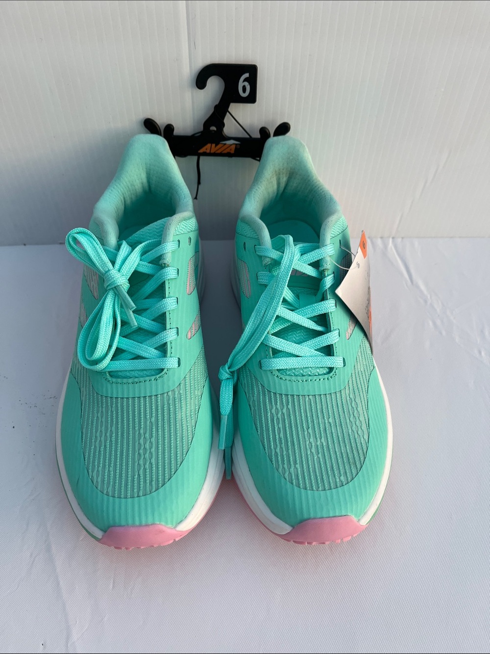Avia Women's Mint/Turquoise Athletic Sneakers with Pink Accents SZ:6 NWT